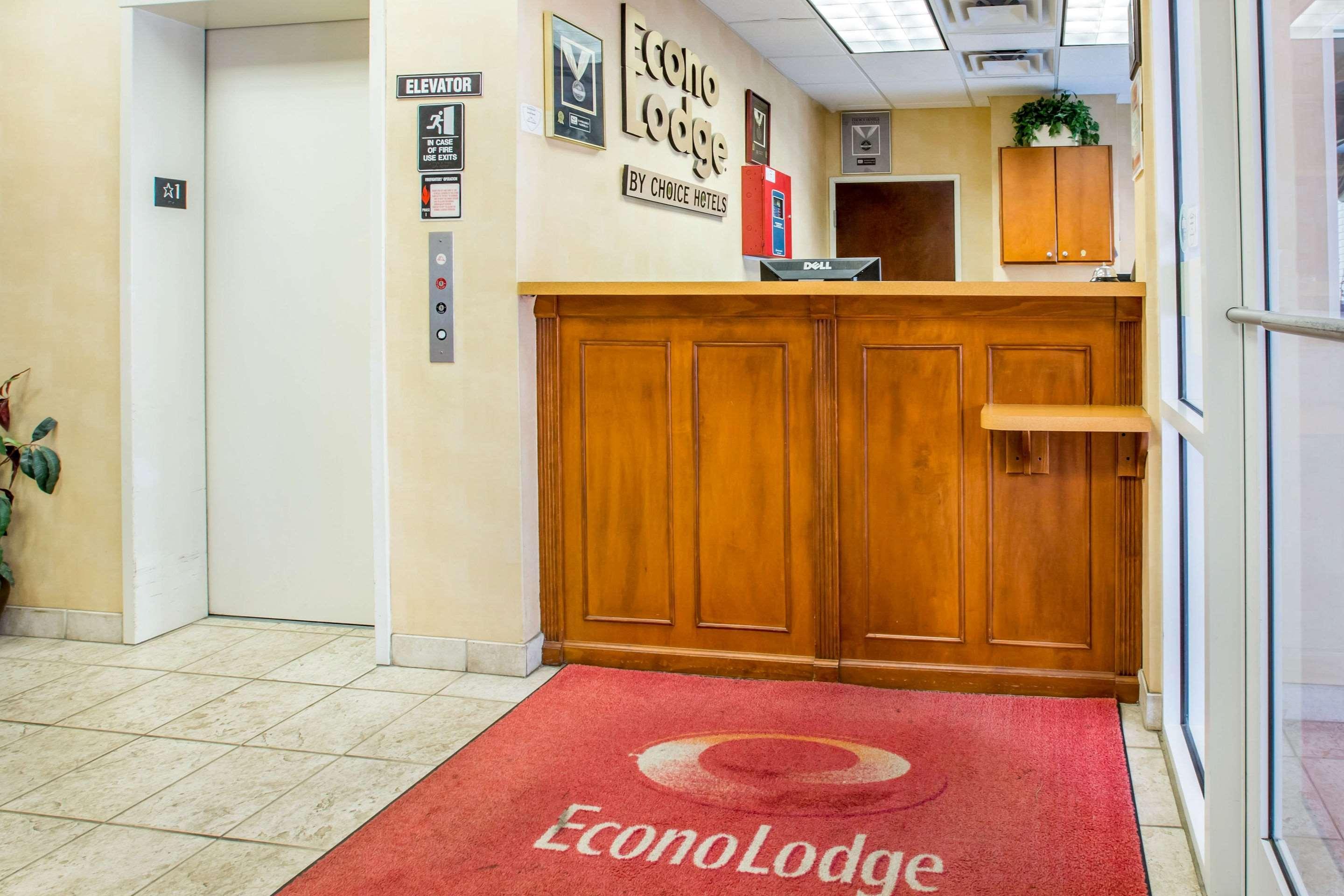 Econo Lodge Валдоста Экстерьер фото