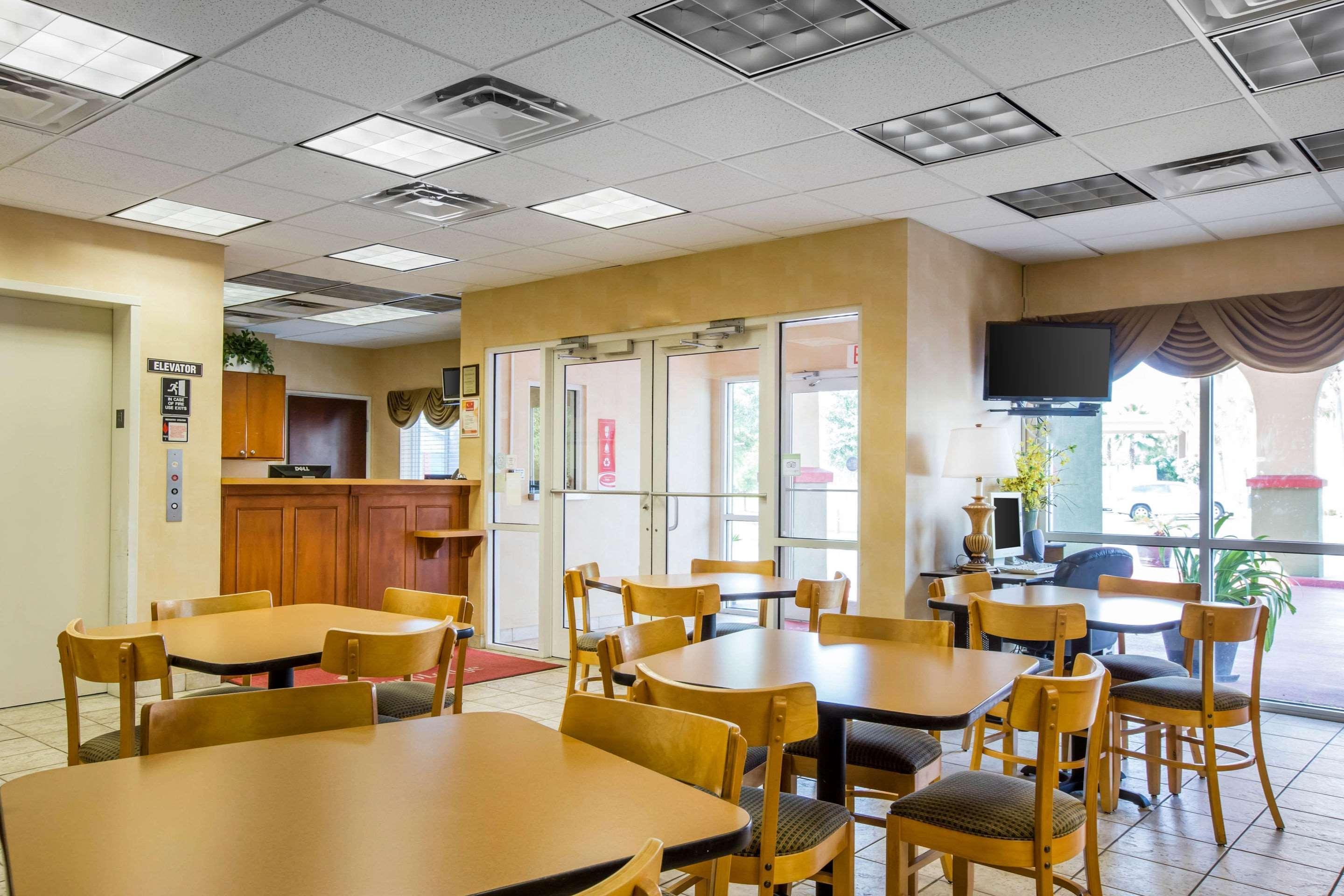 Econo Lodge Валдоста Экстерьер фото