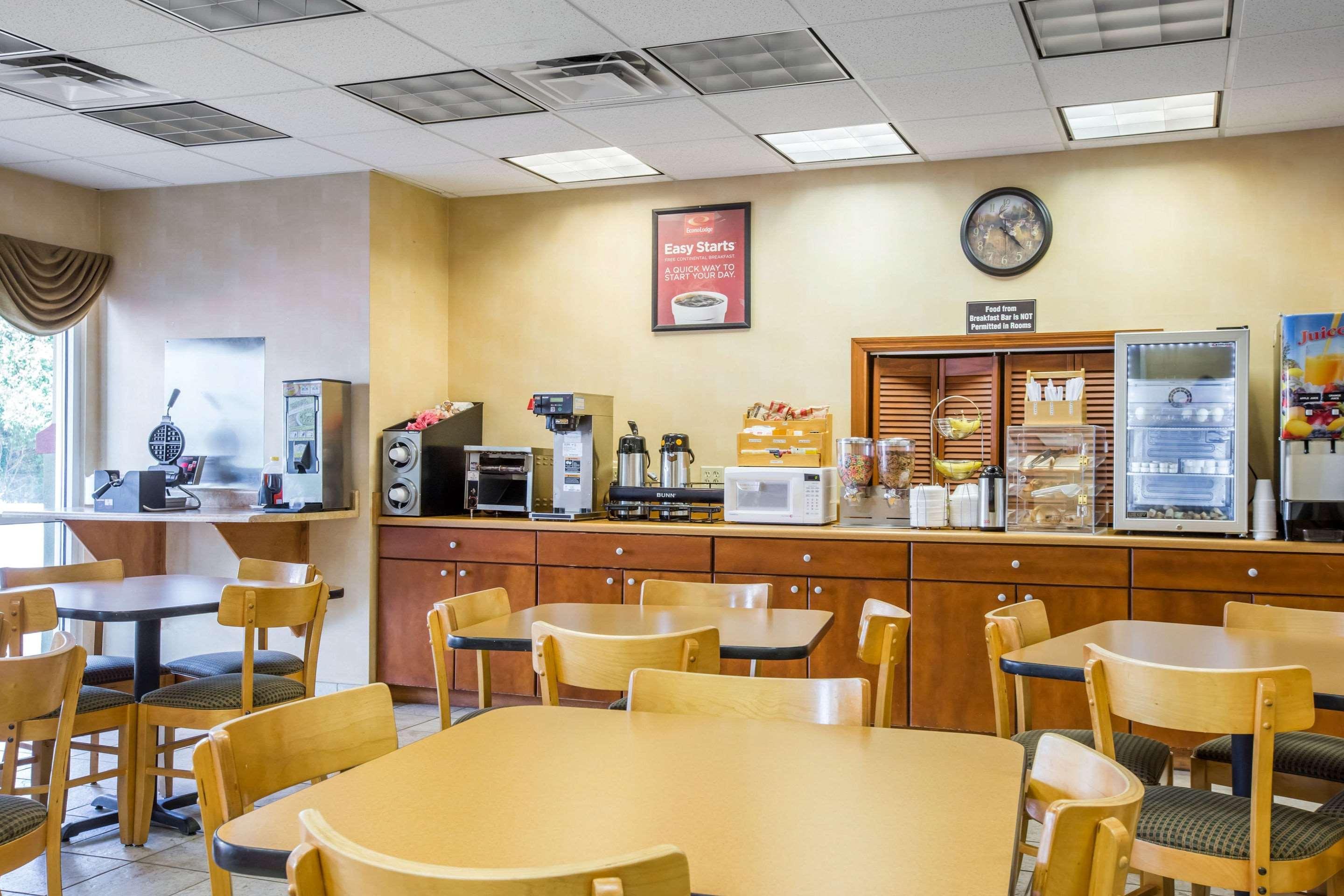 Econo Lodge Валдоста Экстерьер фото